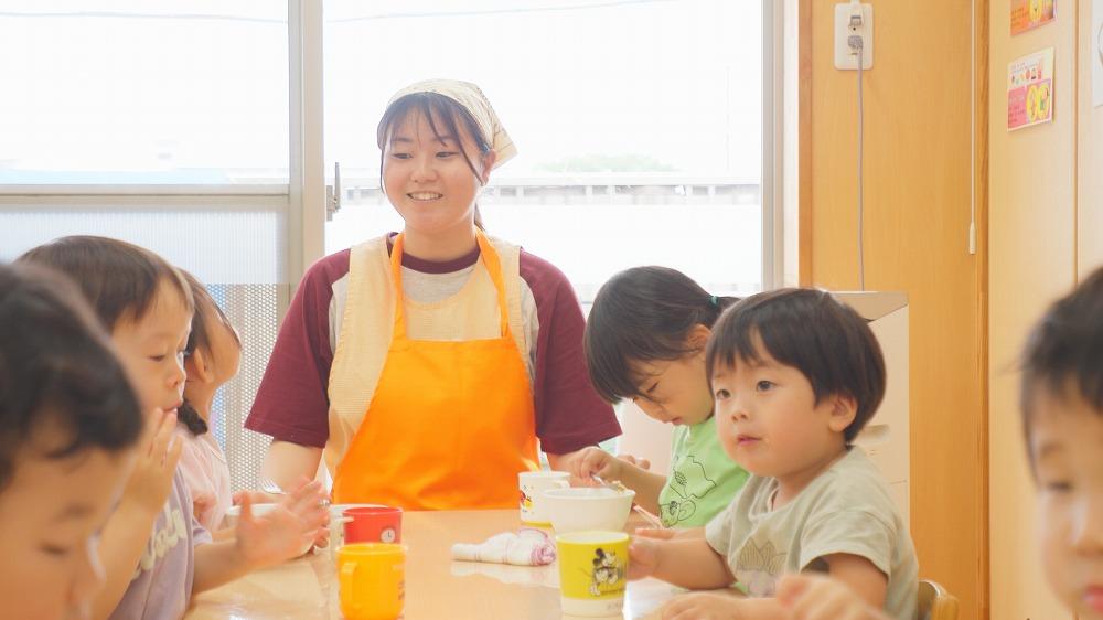 採用情報